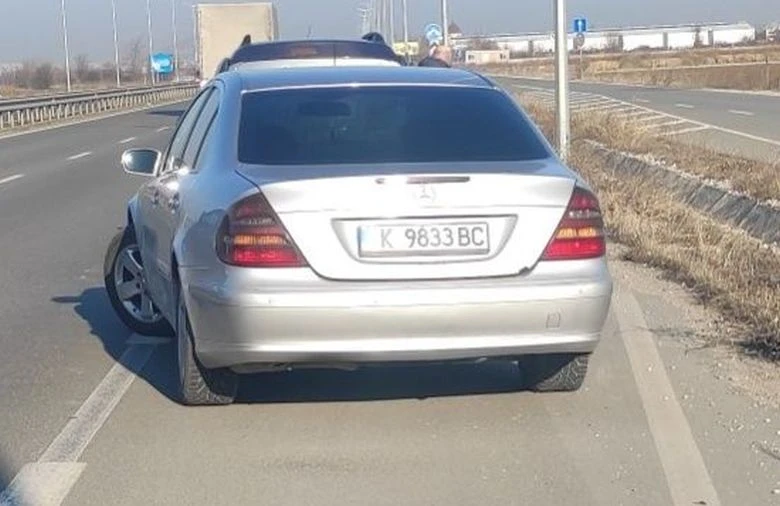 Високопланински джентълмен разби устата на шофьор край Пловдив