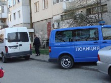 Решават какво обвинение да повдигнат на мъжа, който искаше да се самовзриви