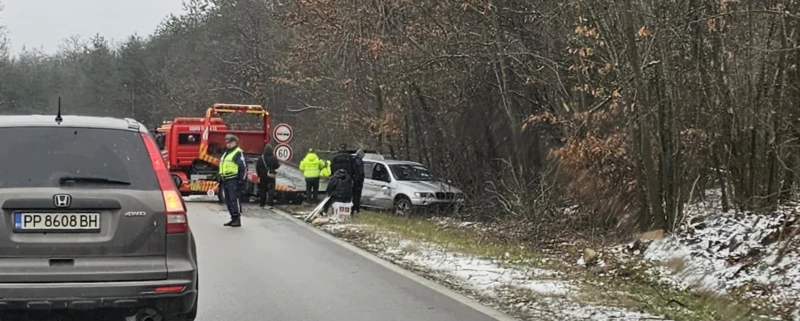 Катастрофа между Севлиево и Велико Търново затруднява движението