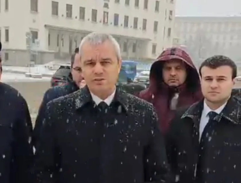 Костадин Костадинов и депутати нахлуха в БНБ
