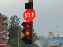 Неработещ светофар в Смирненски създава предпоставки за ПТП