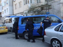 Утре решават дали да настанят в психиатрия мъжа, заплашил да се самовзриви в Пловдив