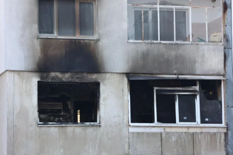 Пожар вдигна на крак огнеборците в столицата, три екипа се бориха с пламъците