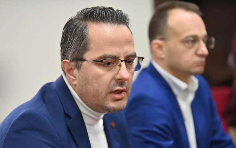 Цончо Ганев: Правителството отказва да поеме ангажимент, че няма да изпраща войски в Украйна