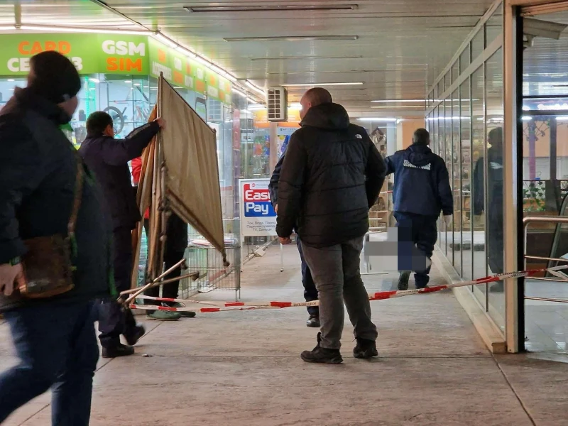 Човек почина в подлеза на метростанция "Сердика"
