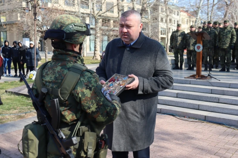 Хасково изпрати военни на мисия в Косово