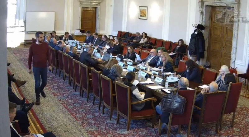 Здравната комисия отхвърли проекта на "Възраждане" за оттеглянето ни от СЗО