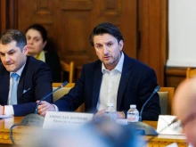 Министърът на туризма представи приоритетите за развитие на сектора пред парламентарната комисия