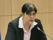 Хванаха директор на училище по време на получаване на подкуп