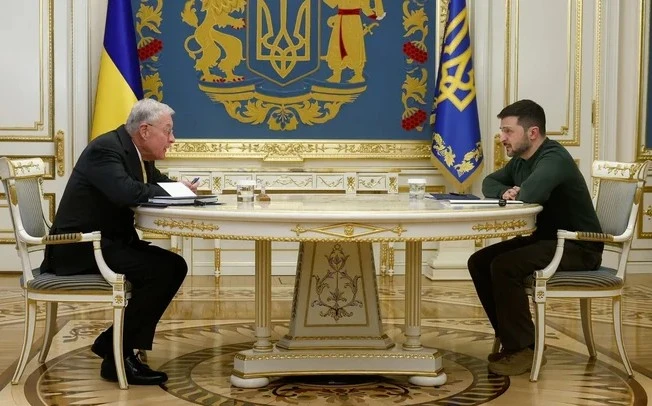 Келог коментира срещата със Зеленски, като го нарече "смел лидер на воюваща нация"