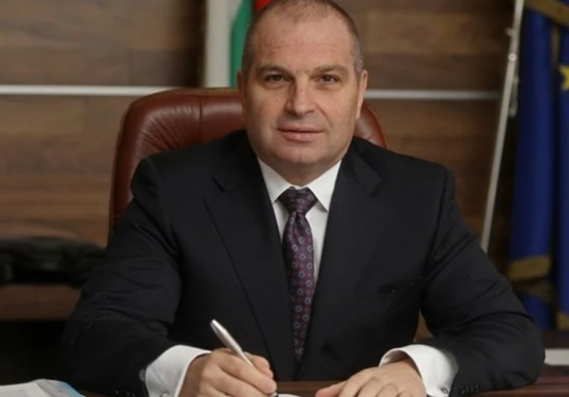 Рокади по високите етажи на БДЖ и НКЖИ