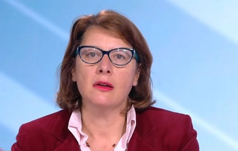 Весела Чернева: Преговори за мир не могат да се осъществят само с една страна