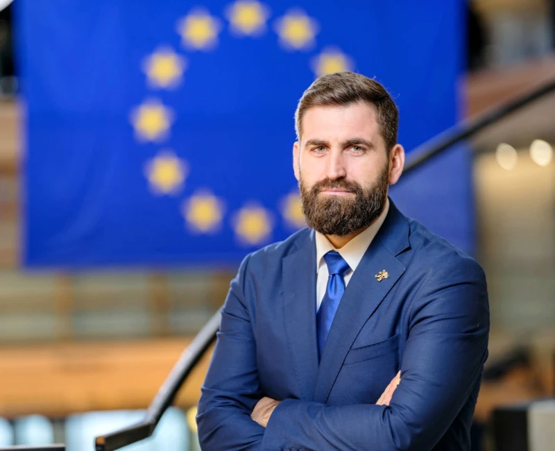 Андрей Новаков: Сладкарницата, в която Европа живееше, затвори