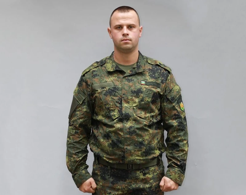 Български военен получи приз за храброст за спасяването на хора при пожар в Соколово