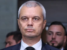 Лидерът на "Възраждане" Костадин Костадинов поиска оставката на правителството