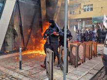 Прокуратурата иска петимата задържани на протеста на "Възраждане" да не излизат от ареста