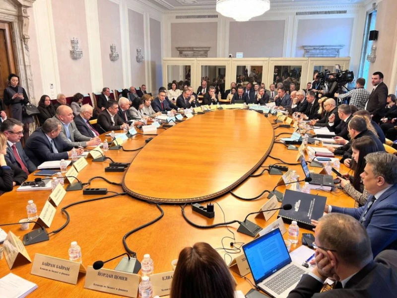 Проектът на Бюджет 2025 г. мина на първо четене в Комисията по бюджет и финанси