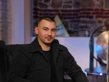 Ху Джин: Пробитите камъни губят силата си