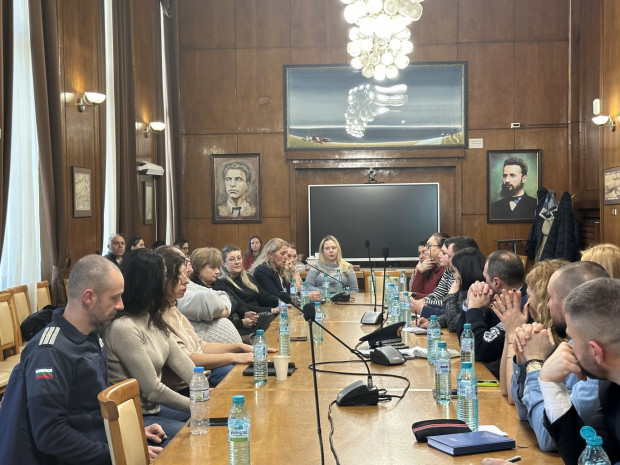 В Бургас обсъдиха мерки за подкрепа на деца, жертви на насилие и престъпление