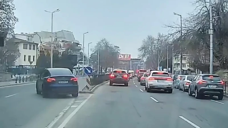 Шофьор си "съкрати" пътя, стана известен в цял Пловдив