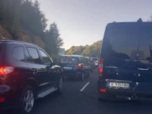 Стотици хиляди българи тръгват на път за почивните дни