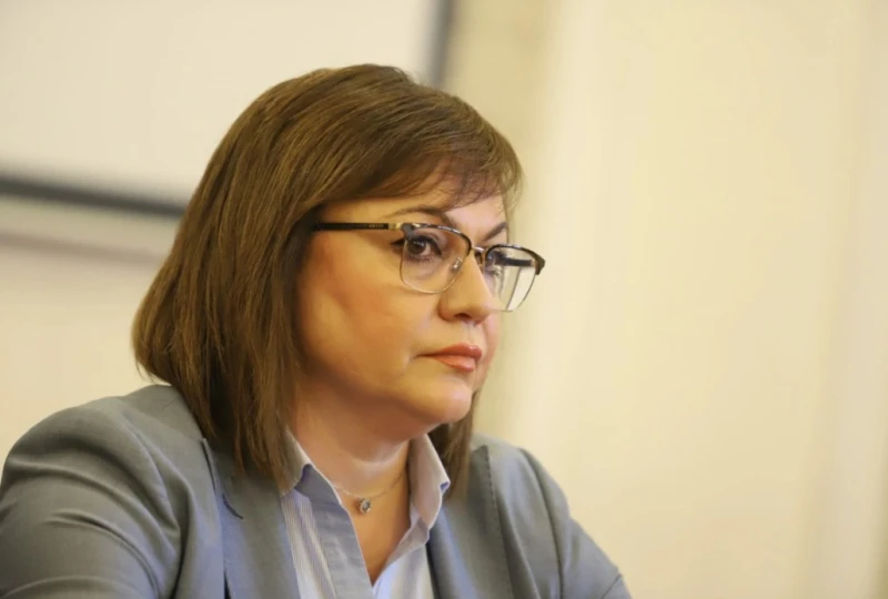 Нинова: Светът ври и кипи