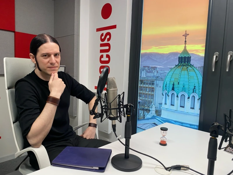 Стефан Караманов: Фестивалът "През 9 земи" обединява различни изкуства и формати