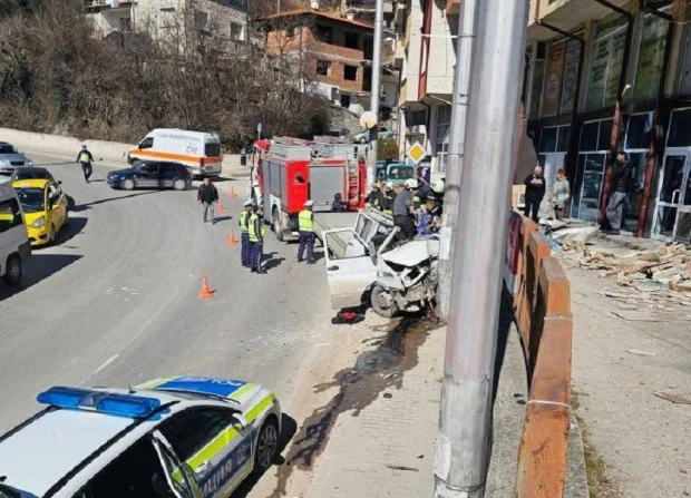 Добри новини за тежко пострадалия след жестоката катастрофа в Смолян
