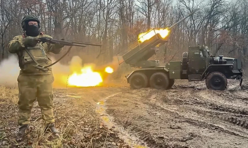 "Страхът е реален": 10 000 украински военнослужещи са заплашени от обкръжение в Курска област