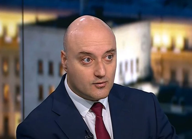 Атанас Славов: Няма да наливаме пари в кофа без дъно