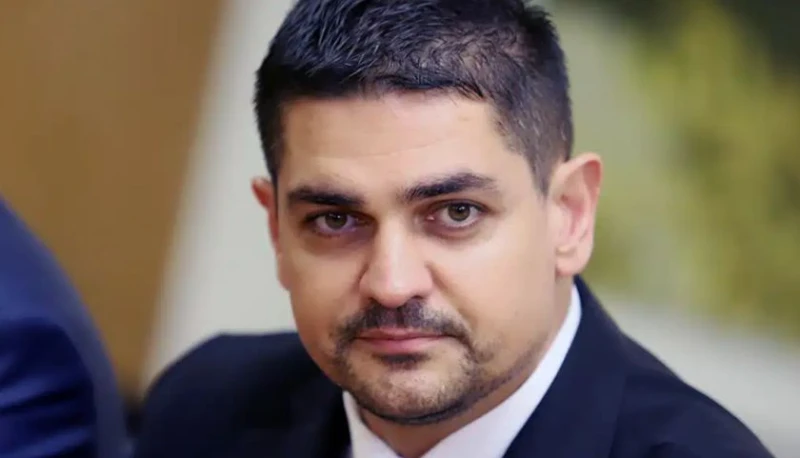 Радостин Василев: Ще свалим Киселова, не се справя като председател