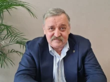 Проф. Кантарджиев: При гърлобол - яжте сутрин филийки лимон, потопени в сода