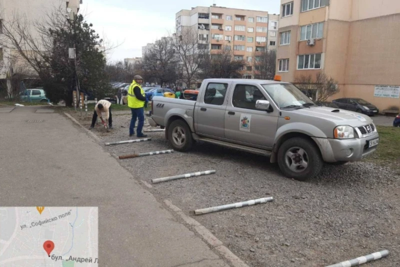 Изкъртиха и откраднаха новите антипаркинг колчета в столичния район "Студентски"