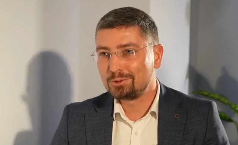 От разносвач на вестници до финансов мениджър в немска технологична компания с офиси в цял свят