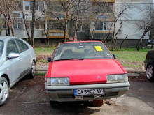 Стикират излезли от употреба автомобили в кв. "Младост"