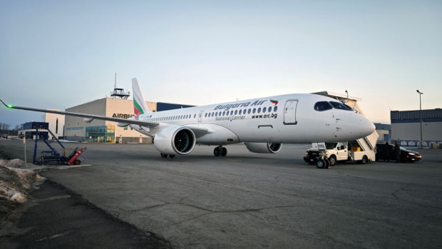 Националният авиопревозвач посрещна своя седми чисто нов самолет Airbus A220