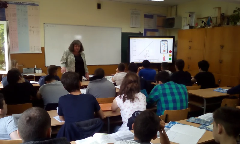 Негативна тенденция: Липсват учители