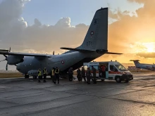 Военният самолет "Спартан" транспортира до България 8 от пострадалите в пожара в Кочани