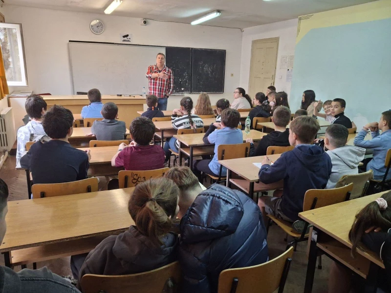 Район "Южен" с кампания срещу опасните вещества сред учениците