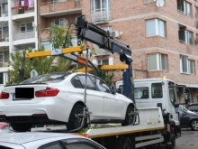 Катаджии случайно забелязаха Пътна помощ да товари "Мерцедес", последва арест