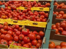 Tурски домати се продават като български, а към рапичното олио добавят аромати, за да е като гръцки зехтин