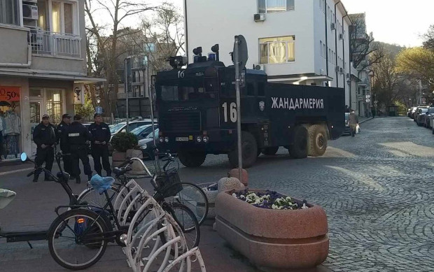 Засилено полицейско присъствие се наблюдава по Главната на Пловдив предава репортер