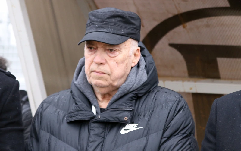 Христо Бонев: Късам вестника, като видя класирането на Локо! Срамувам се от него