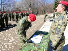 Повече от 100 новоназначени военнослужещи в Сухопътните войски положиха военна клетва