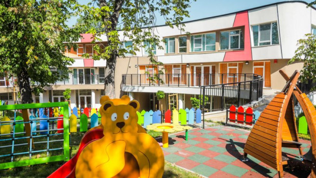 Столична община обявява над 13 хиляди места за прием в