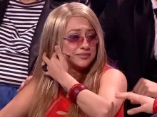 Фънки разплака Роксана