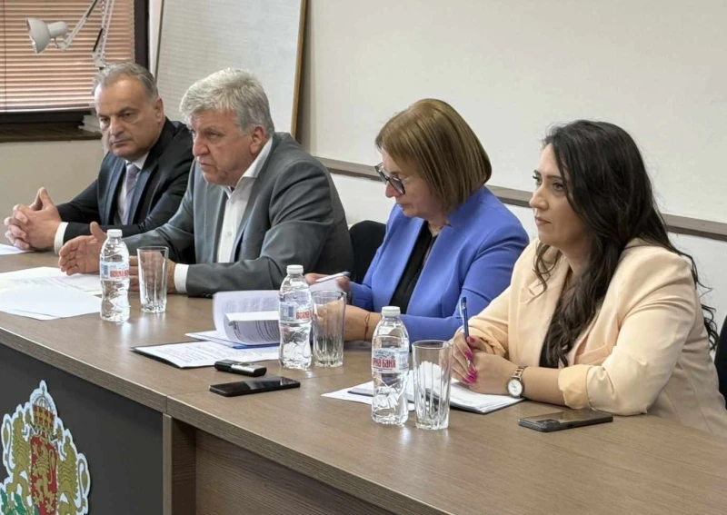 Министър, кметове и депутати обсъдиха законодателни промени в Пловдив