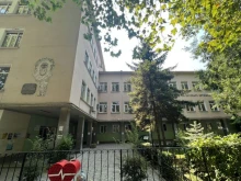 Момче и момиче от Лиляната се изгавриха с учители в Инстаграм