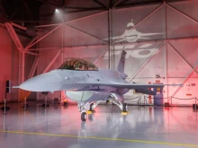      F-16  