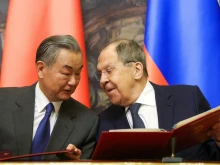Лавров и Ван И обсъдиха перспективите за разрешаване на украинската криза